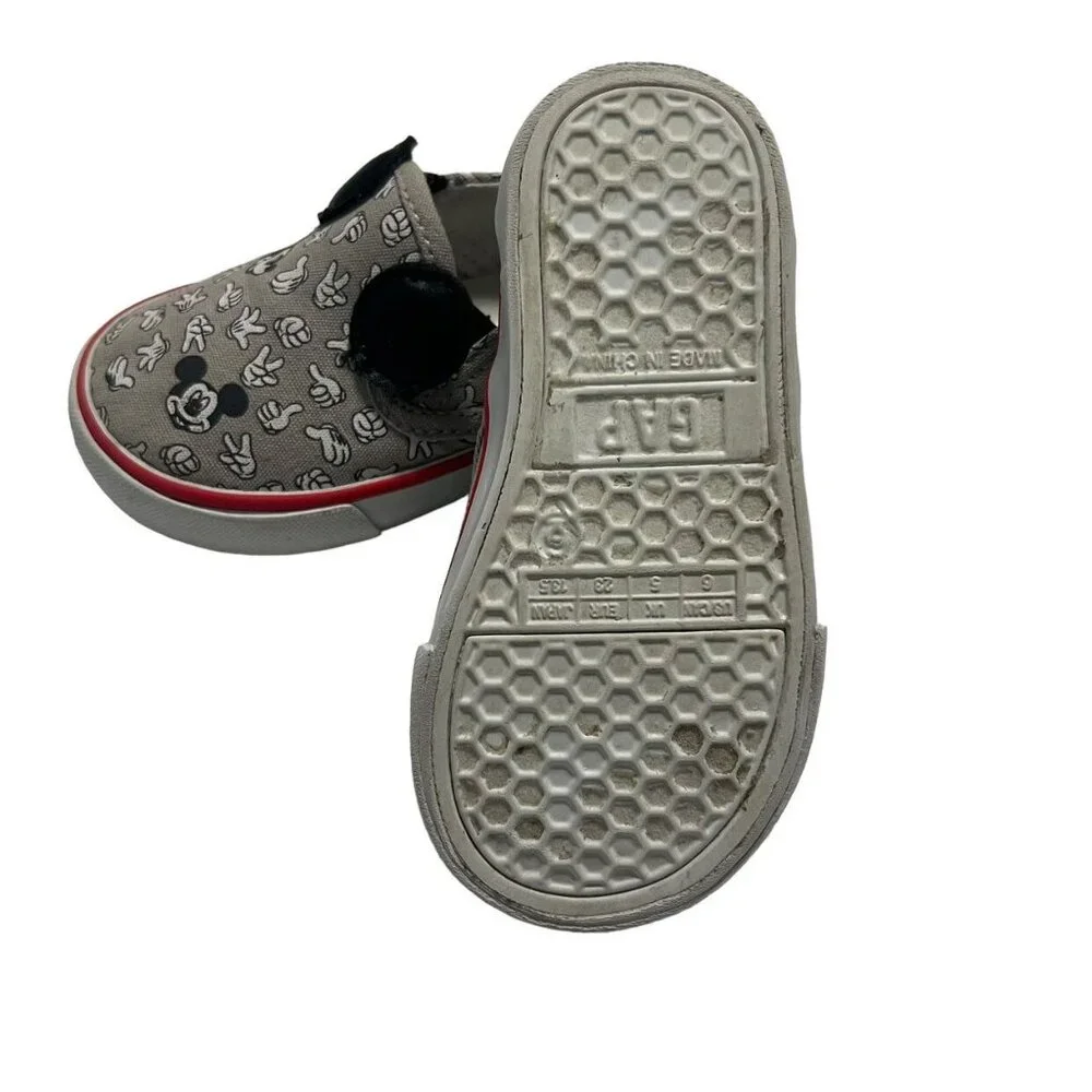 Baby Gap + Disney Sz 6 Mickey Mouse Slip-On Sneakers